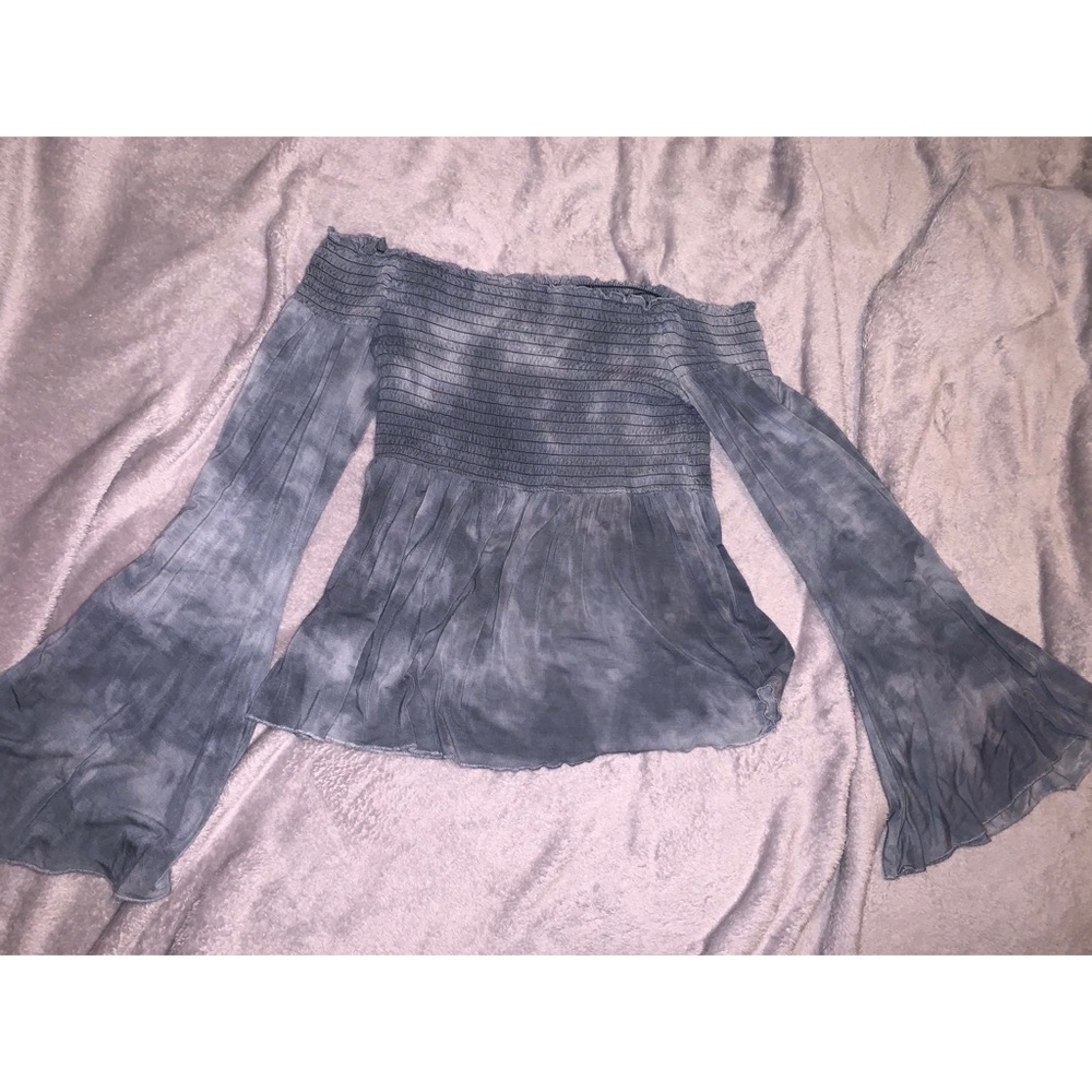 Off the shoulder, American Eagle shirt!